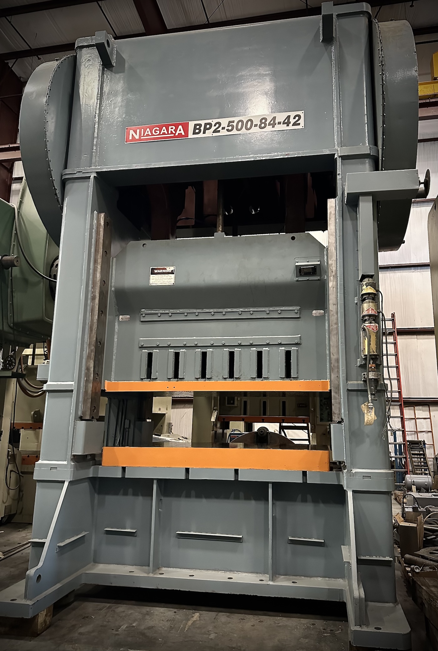 500 Ton Niagara Press • Used Niagara BP2-500-84-42 Press - Image 3