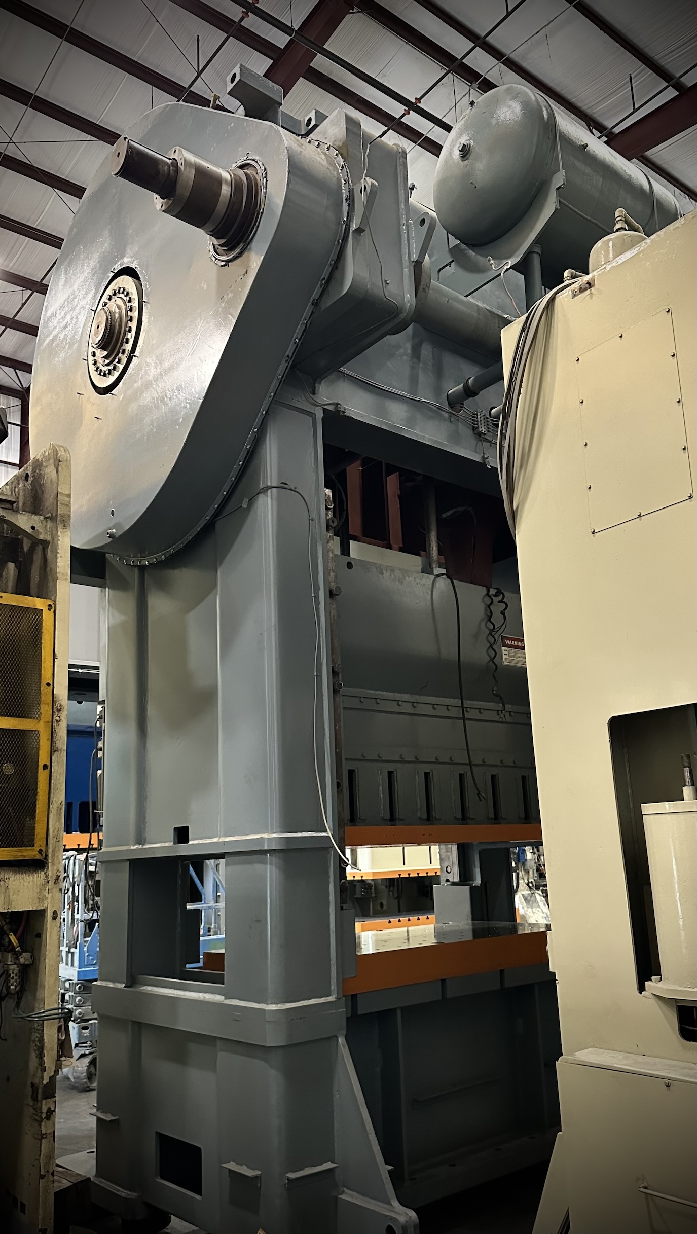 500 Ton Niagara Press • Used Niagara BP2-500-84-42 Press - Image 12