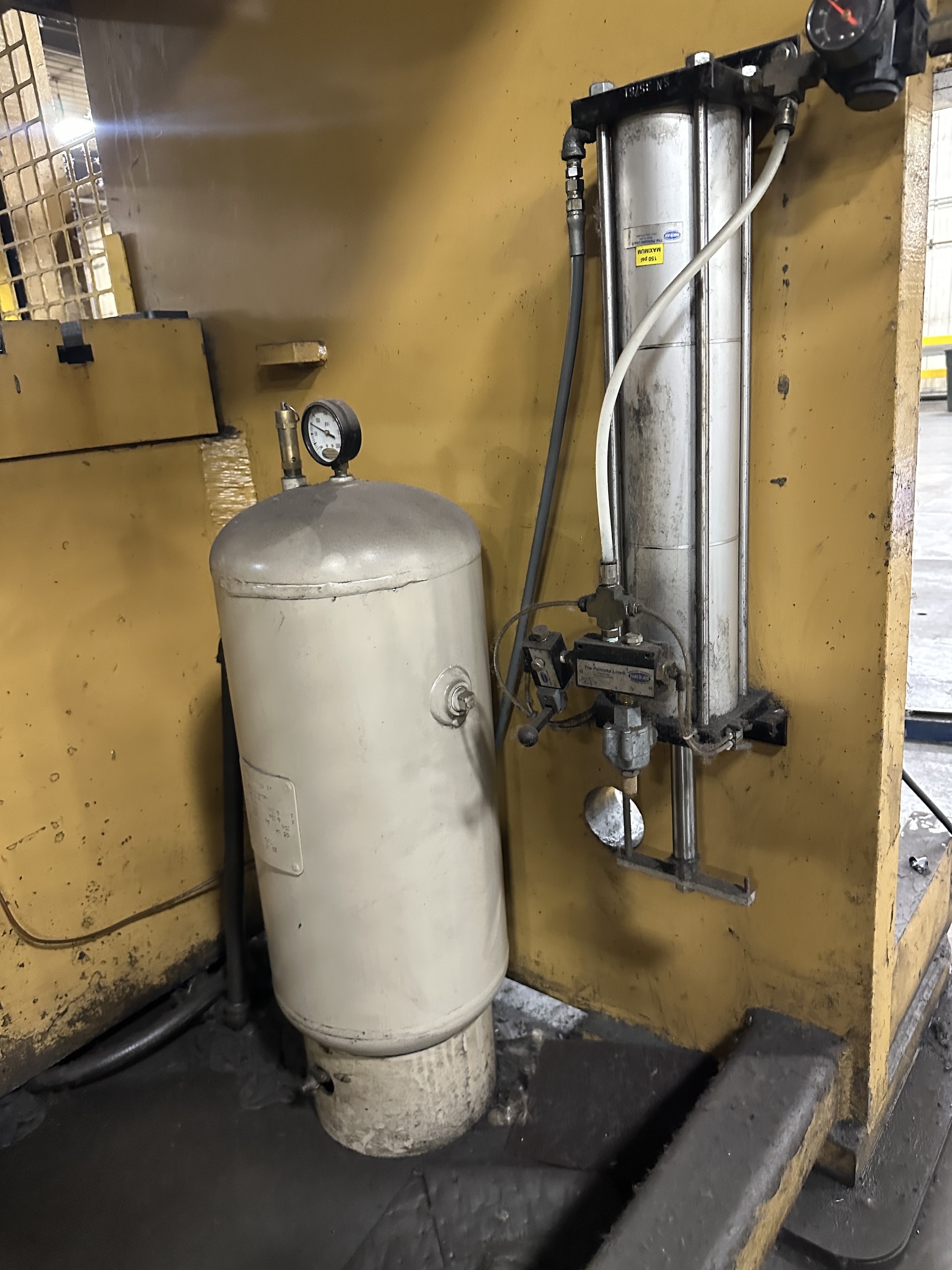 700 Ton Standard Press • Used Standard DCSS700 Press - Image 24